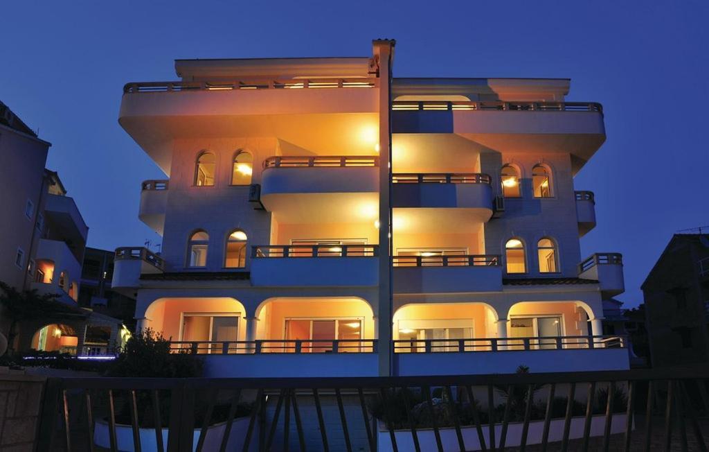 Sea View Apartments Sirena オクルグ・ゴルニ エクステリア 写真