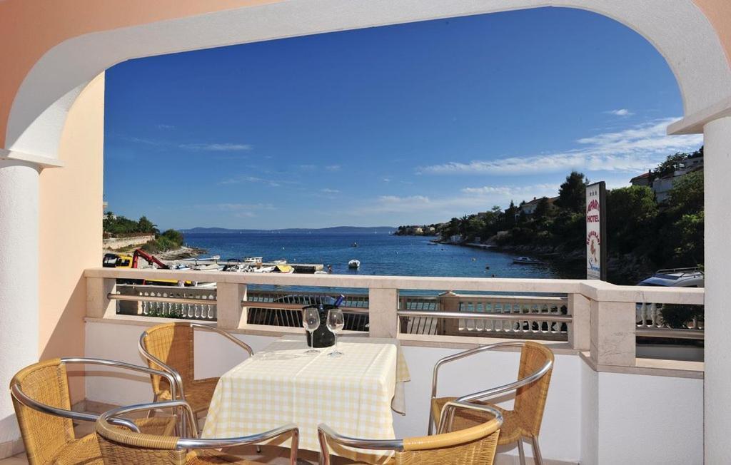Sea View Apartments Sirena オクルグ・ゴルニ エクステリア 写真