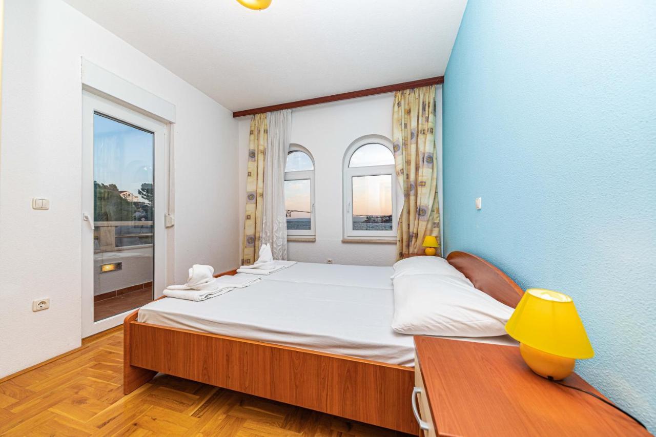 Sea View Apartments Sirena オクルグ・ゴルニ エクステリア 写真