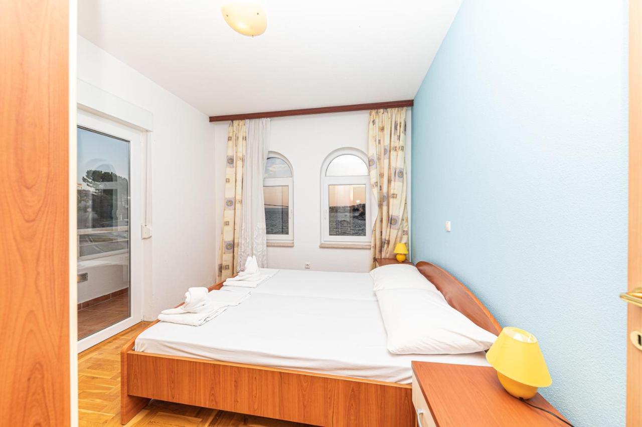 Sea View Apartments Sirena オクルグ・ゴルニ エクステリア 写真