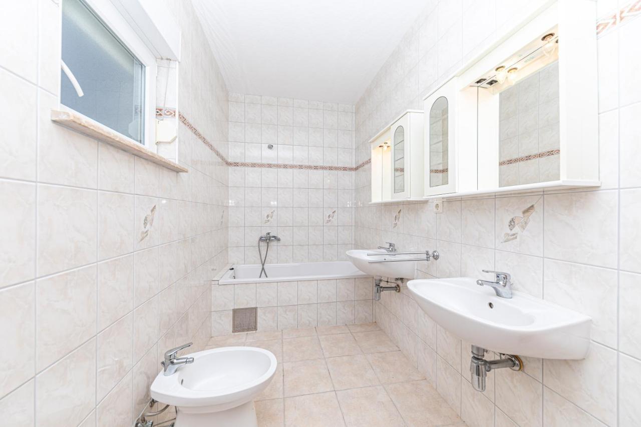 Sea View Apartments Sirena オクルグ・ゴルニ エクステリア 写真