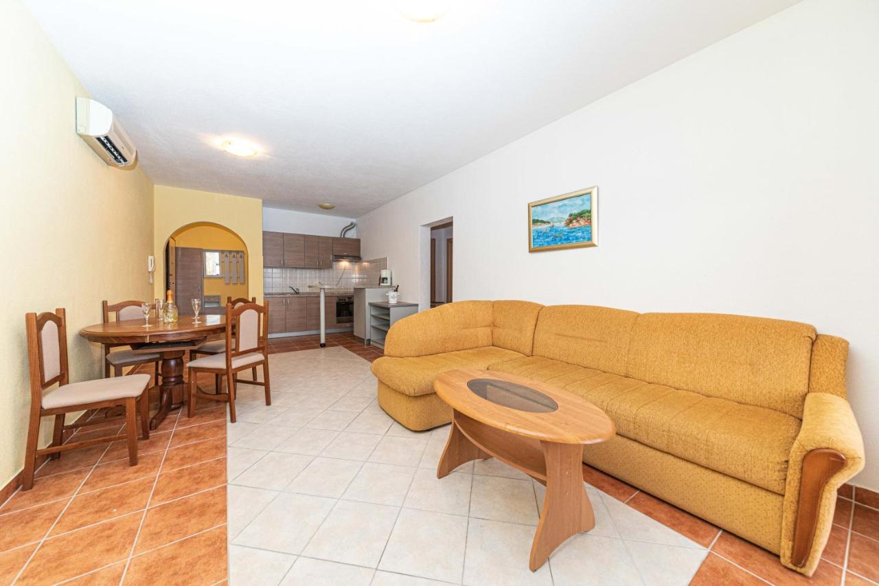 Sea View Apartments Sirena オクルグ・ゴルニ エクステリア 写真