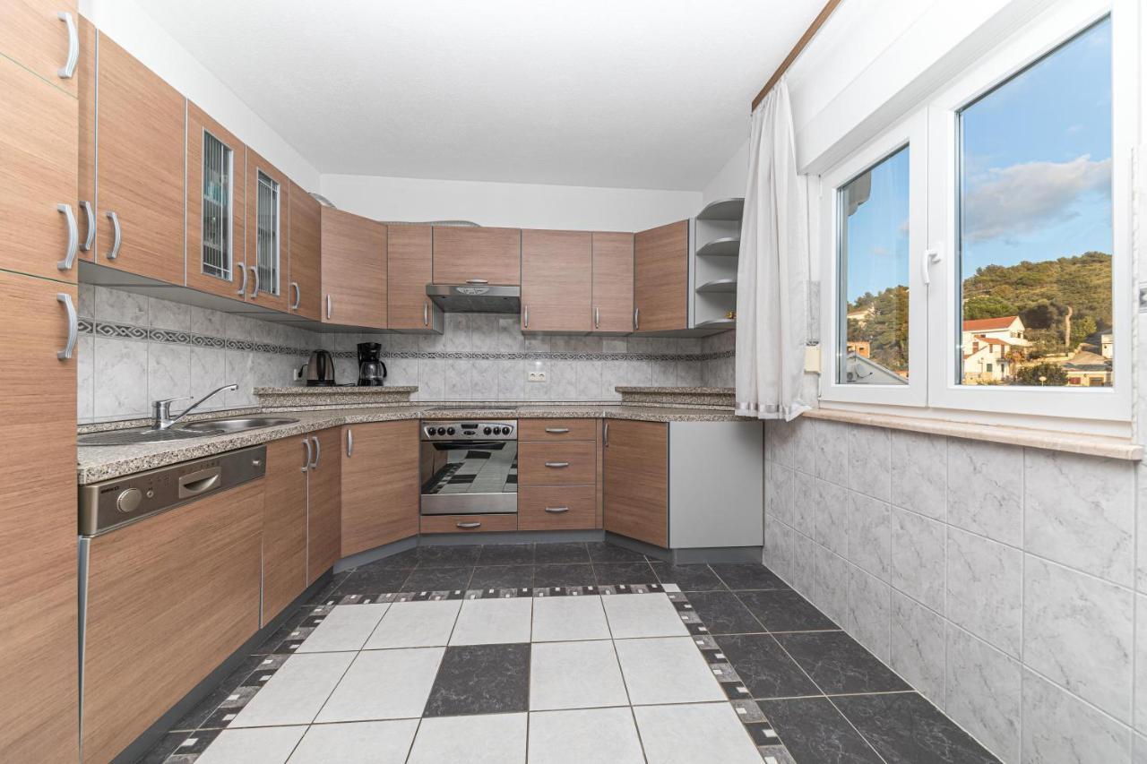 Sea View Apartments Sirena オクルグ・ゴルニ エクステリア 写真